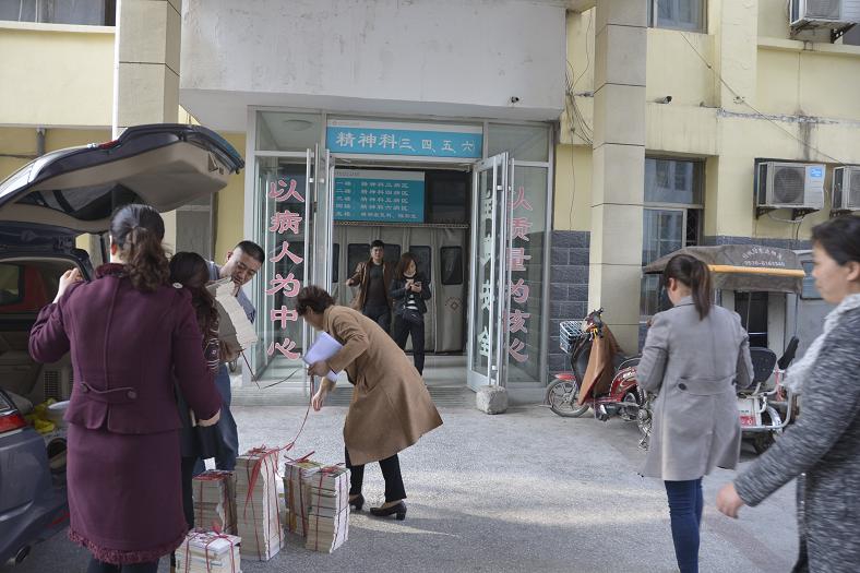缩小.2018-3-27图书流动服务点——菏泽市第三人民医院（2）.JPG