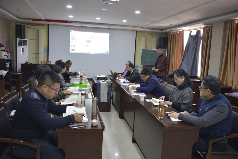 缩小.2018-4-7上午正念读书会文化沙龙第三十三期：正信与迷信 (1).jpg