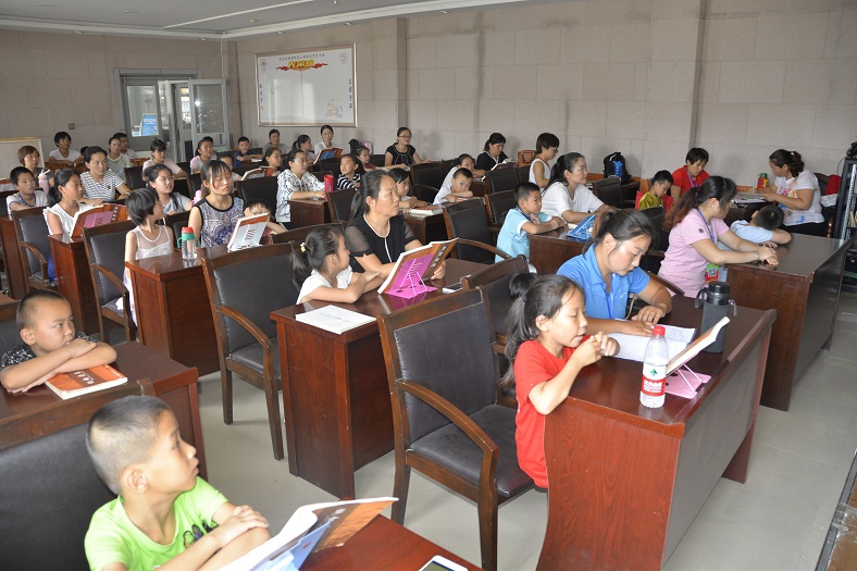 缩小.2018-9-1下午第六期国学经典亲子诵读初级班_《大学》第8讲 (6).jpg