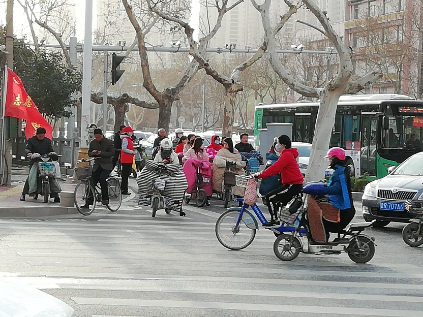 缩小.2019-3-21上午文明单位交通志愿服务_中华路与太原路口 (11).jpg